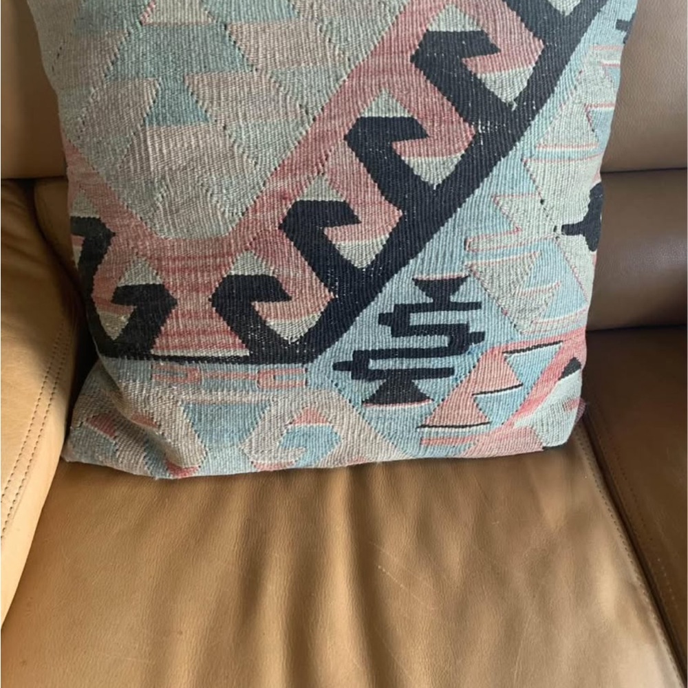 Kilim pillow cover (20” sq)